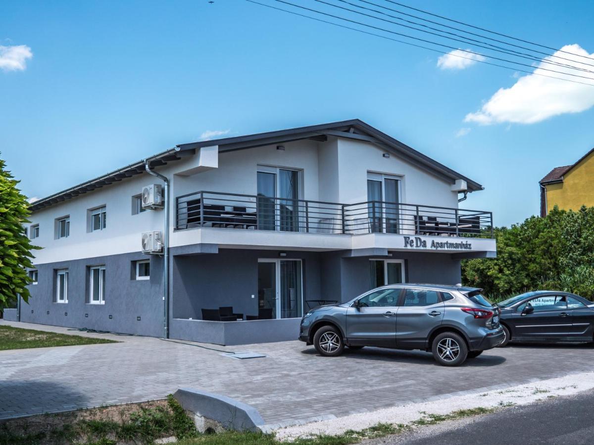 Feda Apartmanhaz Balatonboglár Buitenkant foto